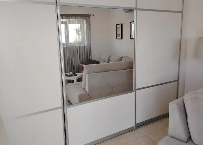 Pearl פרימוסטן